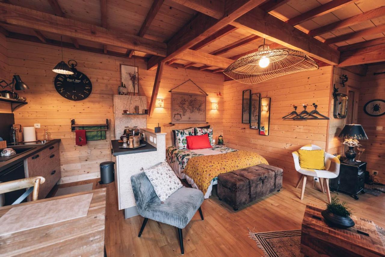 La Cabane Du Bon Chemin ,Spa لافال المظهر الخارجي الصورة